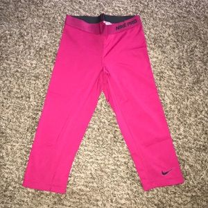 Nike DriFit running capris